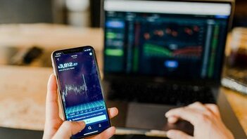 Investire in Svizzera con pochi soldi: la guida in 7 passi per partire (anche) da 50 franchi al mese, tra ETF, piano di risparmio e 3a in azioni