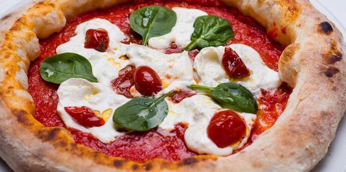 Cercasi pizzaioli nei ristoranti svizzeri: si guarda soprattutto all'Italia
