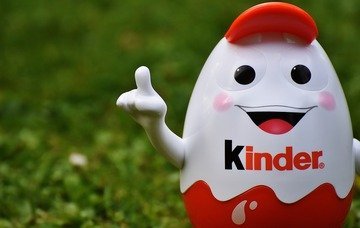 Salmonella a sorpresa nell'ovetto Kinder. Anche Coop e Aldi ritirano i prodotti dagli scaffali