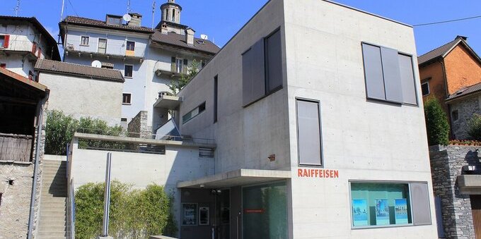 Banca principale, nella Svizzera italiana le cantonali sono solo al 10%: Raiffeisen al 33% e UBS al 20%