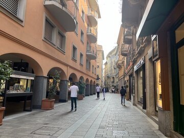 Aumentare le aperture domenicali: una buona idea oppure no? Ecco cosa ne pensano i commercianti di Lugano