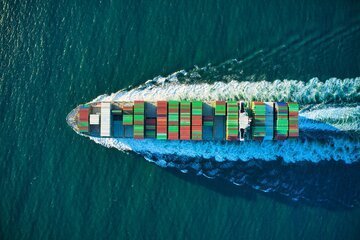 Commercio estero: ad aprile import-export in frenata