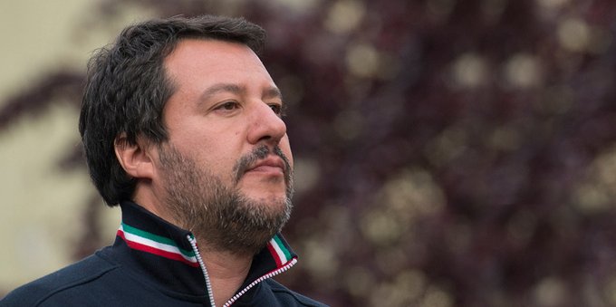 ITALIA Campagna Credo, la Lega ne è l'artefice. Salvini risponde ad Avvenire: il motto è "laico"