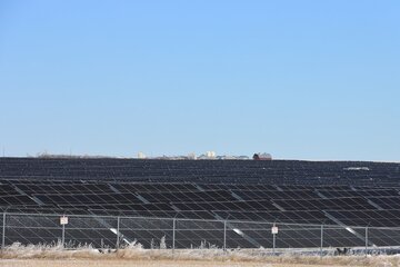 Piano energetico Ticino, sì del Gran Consiglio con 50 voti: fotovoltaico quasi obbligatorio, ecco chi deve adeguarsi