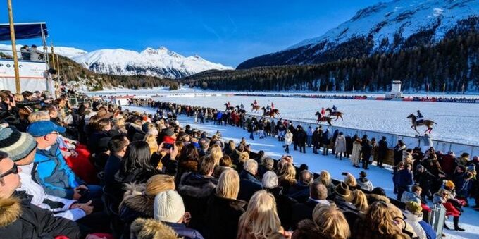 Tra sport sulla neve e lusso, al via la Snow Polo World Cup 2023 a St. Moritz