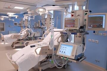 Rincaro premi cassa malati, la posizione di santésuisse: la politica agisca sui costi della sanità