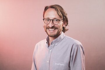 INTERVISTA Grigioni, la neve c'è e le piste sono aperte. Bürkli, Graubünden Tourism: «Il ritorno degli stranieri ci fa ben sperare»