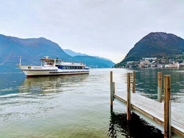 Il battello sul Ceresio: le 5 gite in giornata da Lugano (e quanto costa davvero, dal Giro dei Grotti da 20 CHF alla traversata per Morcote)