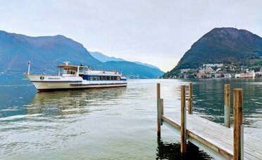Il battello sul Ceresio: le 5 gite in giornata da Lugano (e quanto costa davvero, dal Giro dei Grotti da 20 CHF alla traversata per Morcote)
