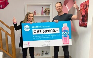 Focuswater dona 50mila franchi per la lotta contro il cancro al seno