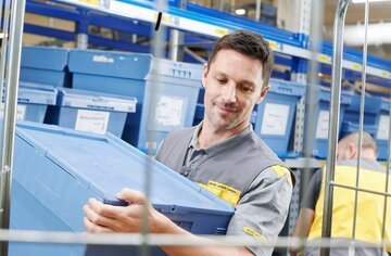 Busta paga più pesante per i dipendenti della Posta e in più 500 franchi di premio extra