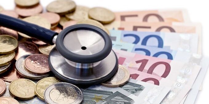 Il reddito dei medici svizzeri è tra i più alti, ma in Ticino guadagnano meno