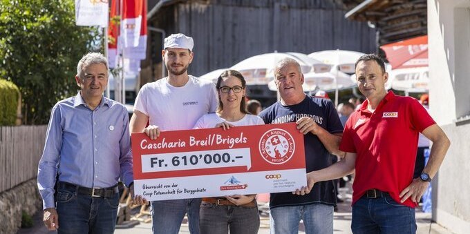 Coop finanzia la ristrutturazione del caseificio di Breil/Brigels nei Grigioni con i fondi dell'Azione del 1° agosto