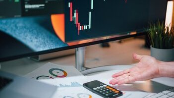 Solana, gli ETF spot superano il miliardo di dollari di flussi: cosa significa per chi compra SOL dalla Svizzera