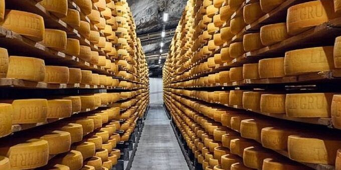 Nuovo taglio di produzione per il formaggio Gruyère. È crisi sul mercato estero