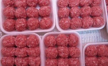 Accordo AELS-Mercosur al voto delle Camere a giugno: cosa cambia per carne e vino sugli scaffali svizzeri (e perché i prezzi non crolleranno)