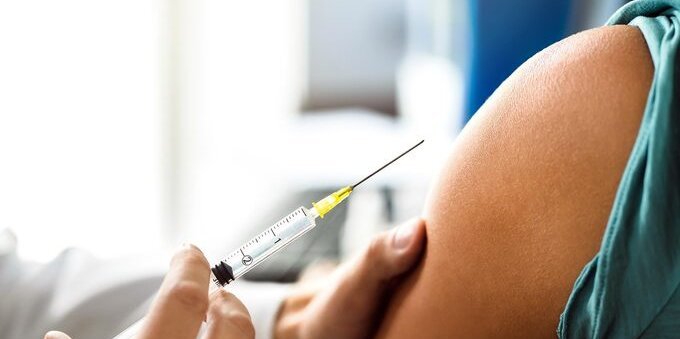Covid: 28'038 nuovi casi. Da lunedì al via la vaccinazione per i bambini in Ticino