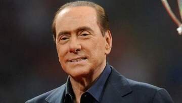 Addio a Silvio Berlusconi, una valanga di tweet per omaggiare l'ex premier italiano