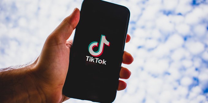 Ultimatum a TikTok, se la proprietà cinese non vende, il social sarà vietato negli USA