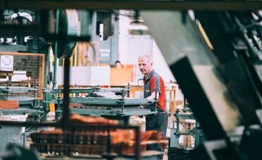 Lavoro ridotto esteso a 24 mesi: cosa possono fare dal 1° agosto le aziende ticinesi colpite dai dazi USA (e i loro dipendenti)
