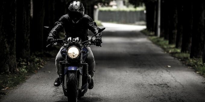 Patente moto svizzera: cosa sapere per conseguirla velocemente