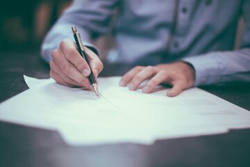 Estratto del registro delle esecuzioni in Ticino: la guida in 6 punti per ottenerlo (e per cancellare un'iscrizione sbagliata)