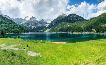 Le 5 vette del Ticino che si raggiungono in mezz'ora dalla città: quanto costa davvero il biglietto, dai 28 CHF del Monte Lema ai 72 del Generoso