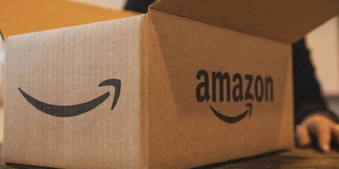 Attenzione ai prodotti contraffatti: Amazon ha bloccato 6 milioni di prodotti e 5mila marchi falsi nel 2022