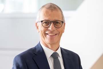 Graubündner Kantonalbank tra le migliori banche della Svizzera. Il CEO Daniel Fust: "Siamo sulla strada giusta"