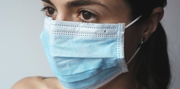 Covid-19, da lunedì 6 dicembre si cambia: obbligo del certificato e della mascherina
