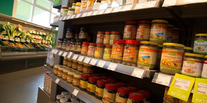 Nestlé rilancia le vendite ma taglia 16'000 posti: perché il semestre del colosso di Vevey riguarda anche il tuo secondo pilastro