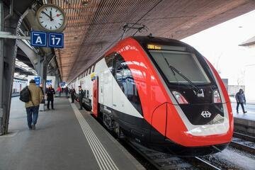 Ffs riprendono a viaggiare, ma il bilancio rimane in rosso. Nel 2022 perdita da 245 milioni di franchi
