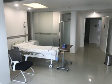 Congedo per assistere un familiare malato in Svizzera: quanti giorni spettano e chi paga lo stipendio