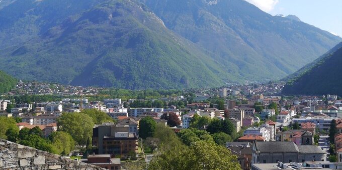 Imposte in Ticino, la terza rata scade il 1° settembre: hai 30 giorni per pagarla, poi scatta il 3,50% di interessi