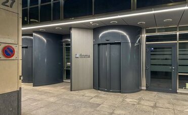 FINMA stringe sulle criptovalute: cosa cambia in Svizzera per chi le detiene (e le 2 nuove licenze in arrivo)