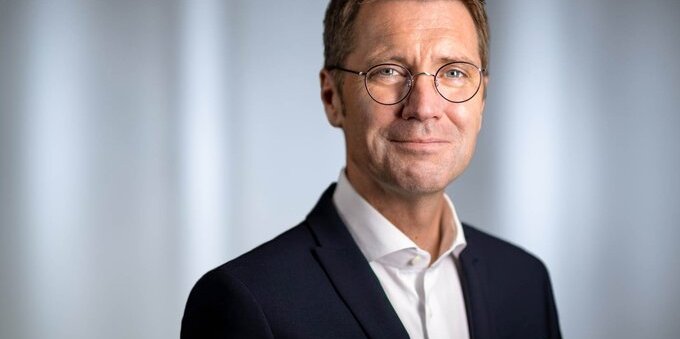 auto-schweiz nomina Peter Grünenfelder presidente