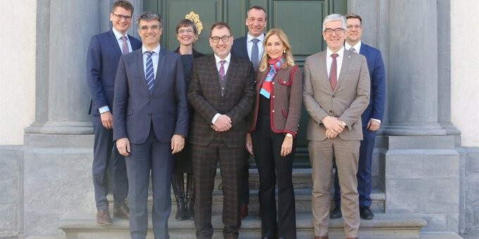 I rapporti transfrontalieri al centro dell'incontro con l'ambasciatrice svizzera in Italia in visita nei Grigioni