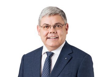 Luzerner Kantonalbank, Franz Grüter lascia il Consiglio di amministrazione