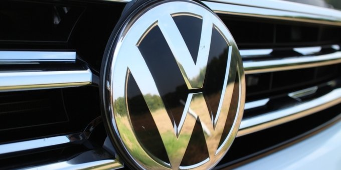 L'auto elettrica non è un obiettivo facile: Volkswagen nei guai si prepara ai tagli