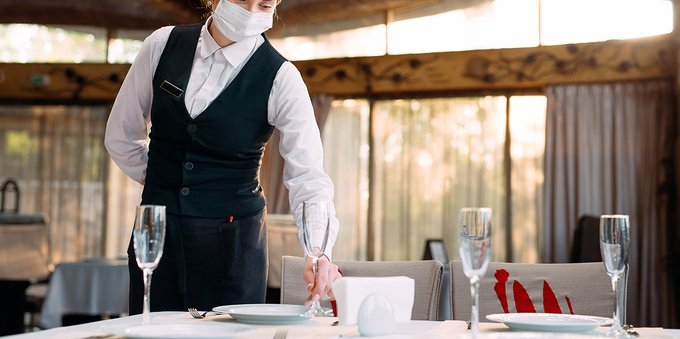 Alberghi e ristoranti: un manifesto per il miglioramento delle condizioni dei lavoratori. I punti