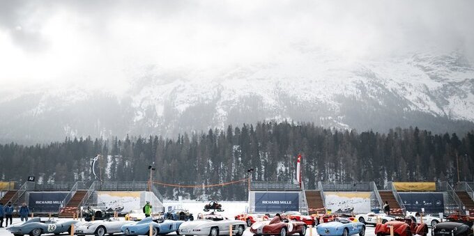 The Ice St. Moritz 2023 l'evento glamour richiama 11mila persone sul ghiaccio: foto e classifiche
