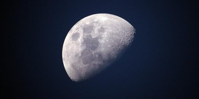 La missione Artemis I è partita verso la Luna