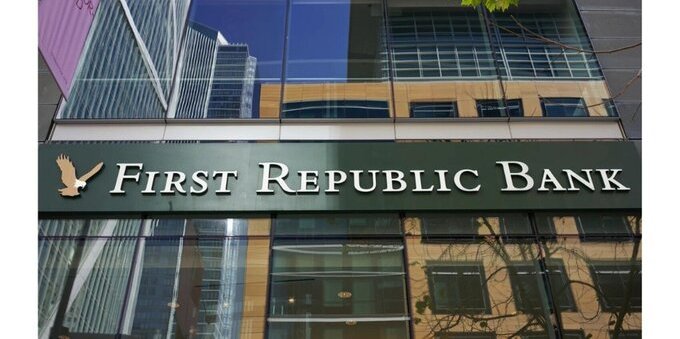 Ancora di salvezza da 30 miliardi per First Republic Bank, 11 grandi banche evitano il fallimento