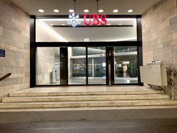 Franco digitale, sette operatori svizzeri testano la stablecoin in CHF: cosa cambia per i pagamenti (e i 4 numeri da conoscere)