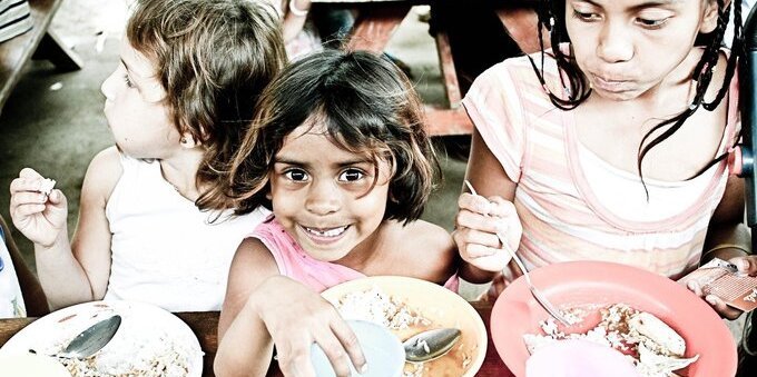 Crisi alimentare la Svizzera stanzia altri 14,5 milioni. Nel 2022 il contributo è stato di 100 milioni
