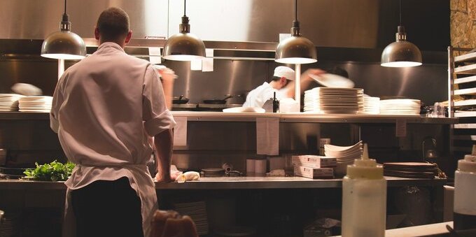 ITALIA Arrestato a Como il titolare del ristorante stellato "I Tigli in Theoria"