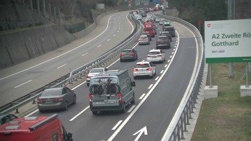 Il traffico di Pasqua: al Gottardo i chilometri di coda salgono a 19