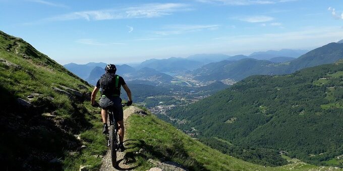 Manutenzione dei sentieri e dei percorsi per mountain bike: in arrivo milioni di franchi per il Ticino