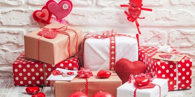 Idea scatola regalo con cioccolatini per festeggiare il vostro San valentino