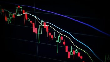 Cripto in rosso prima del dato USA sull'inflazione: Bitcoin sotto i 64'000 dollari, ma gli ETF vivono la settimana migliore da aprile